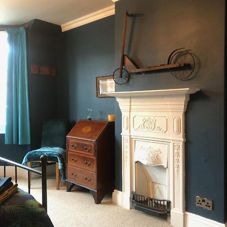 Bed and Breakfast Balcarres, Rodborough Avenue Страуд Экстерьер фото